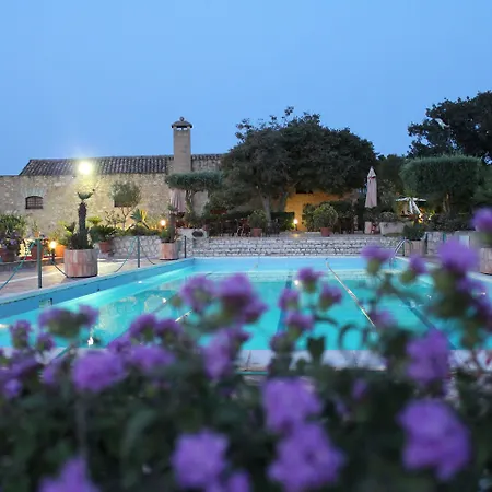 Baglio Santacroce Hotel