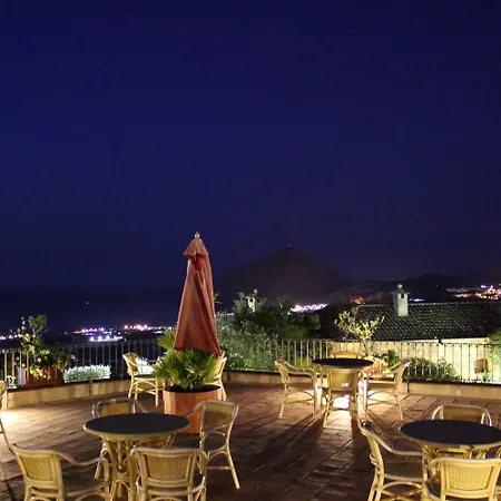 Hotel Baglio Santacroce 3*