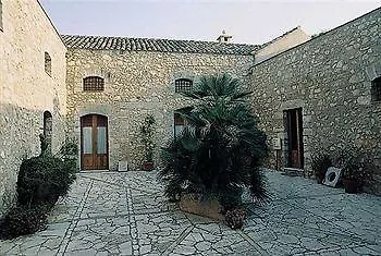 Baglio Santacroce מלון