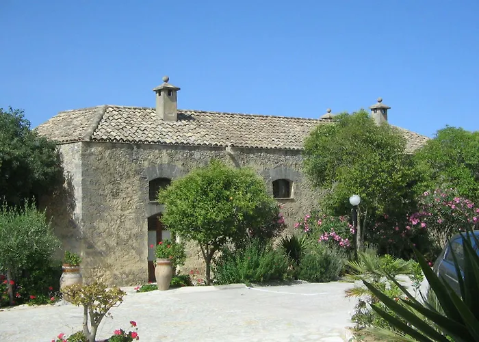 Baglio Santacroce Hotel